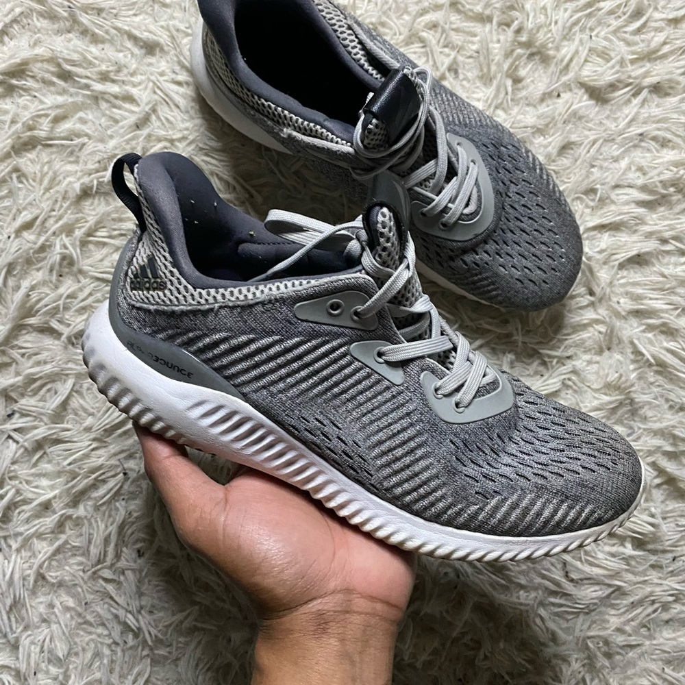 Adidas cloud foam Sz 6.5